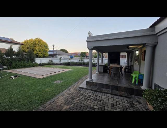 4 BEDROOM HOUSE FOR SALE IN BOUGAINVILLEA SECURITY ESTATE